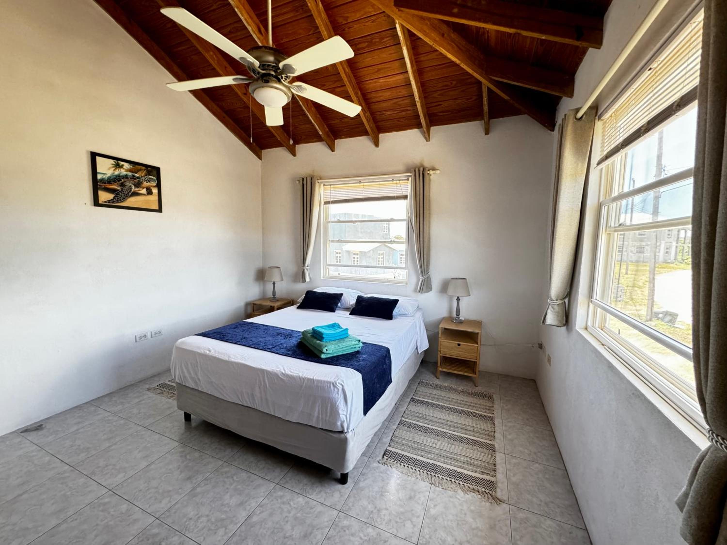 Lailamar Villa, Ocean View, AC & Pool - Entire Villa