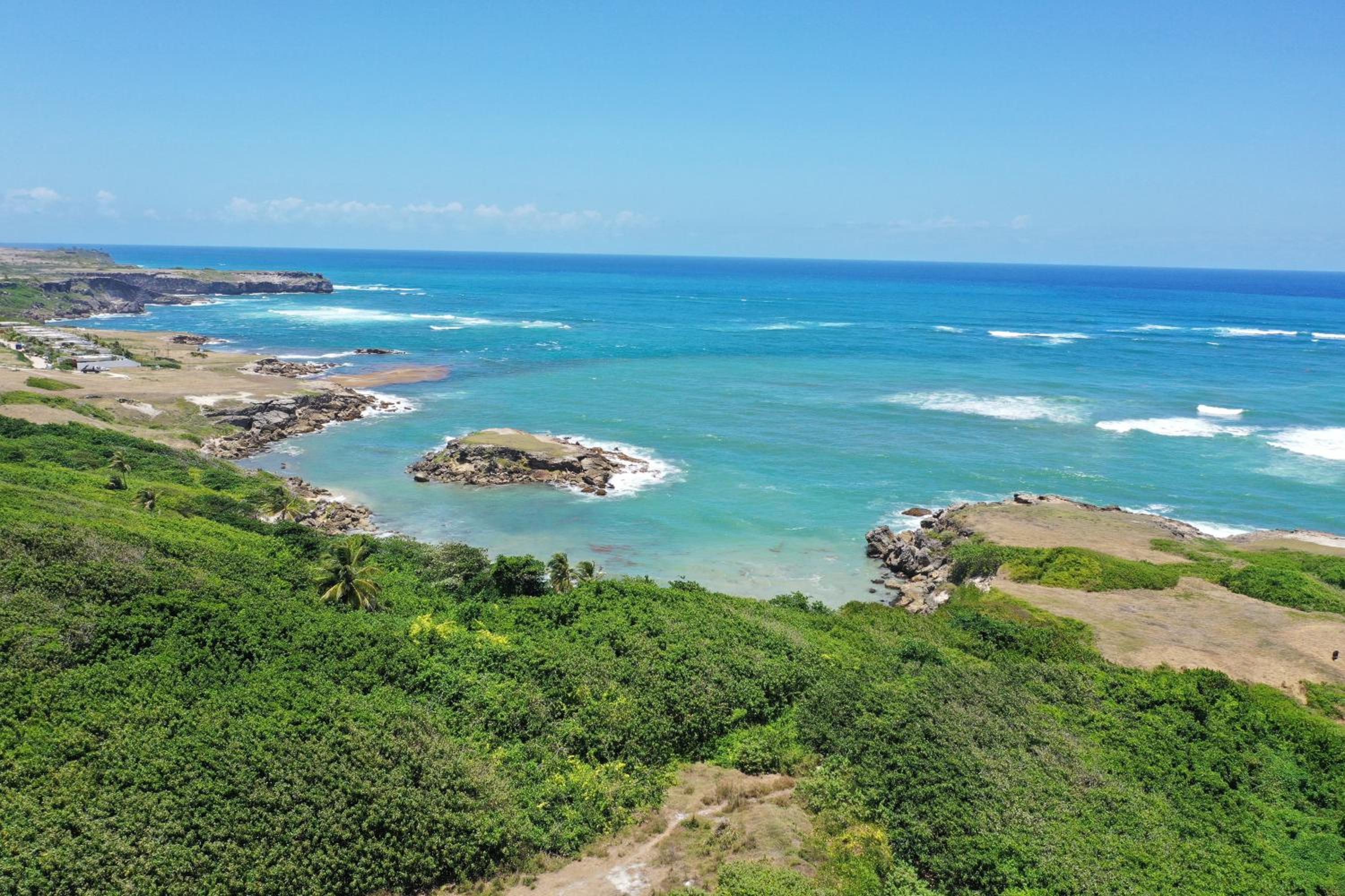 Lailamar Villa, Ocean View, AC & Pool - Entire Villa