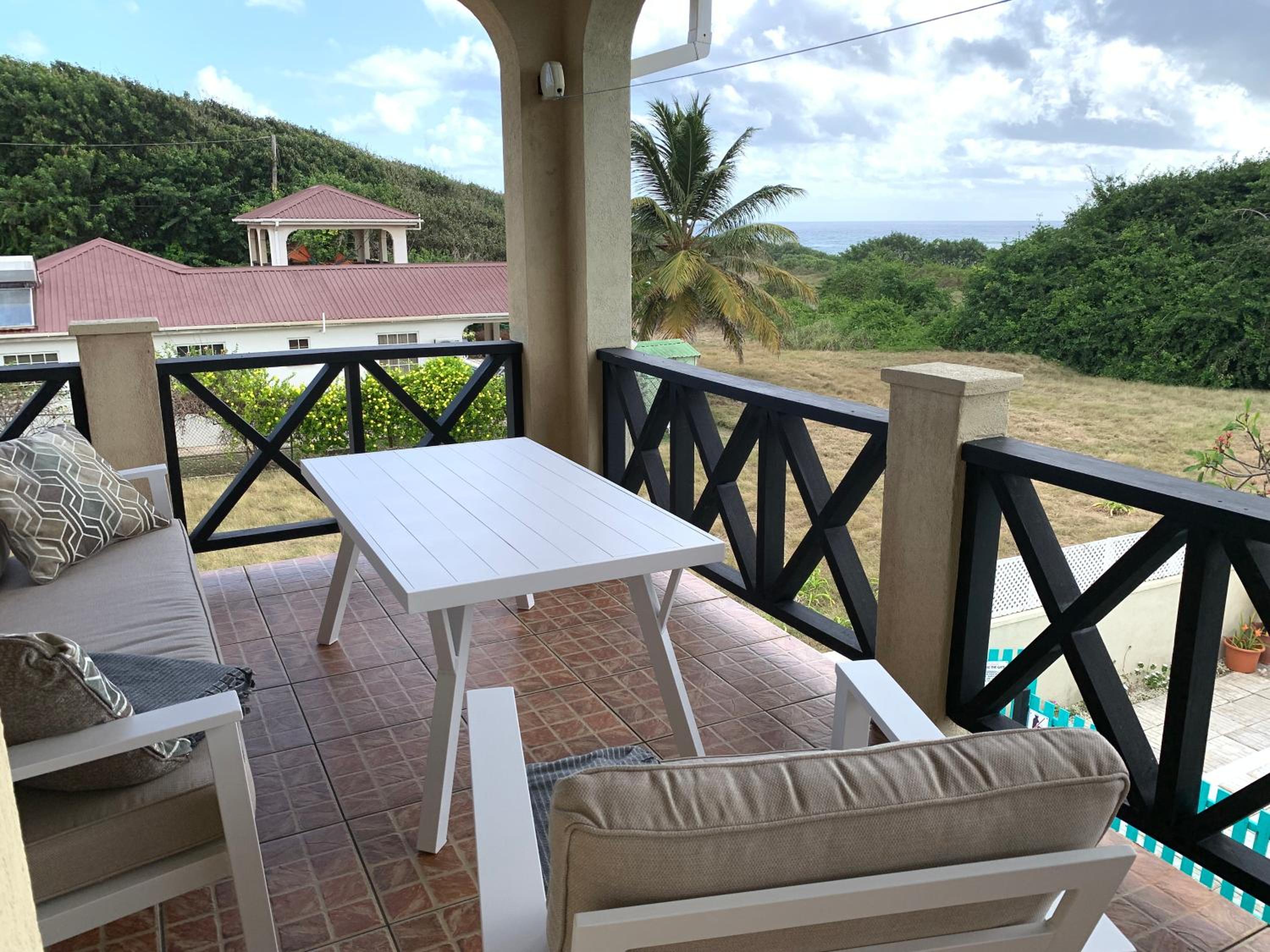 Lailamar Villa, Ocean View, AC & Pool - Entire Villa