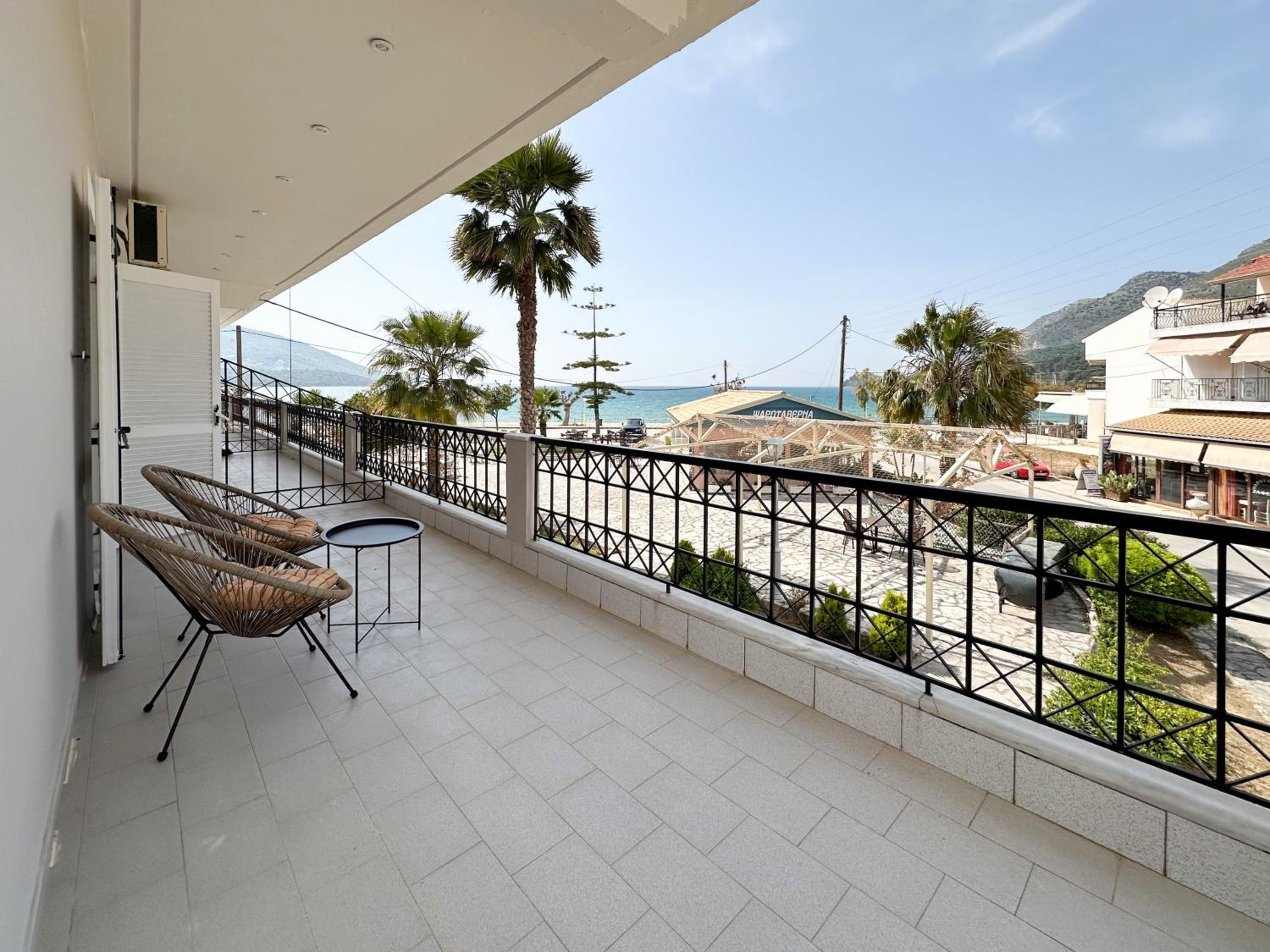 Blue Hug Apartments view 4