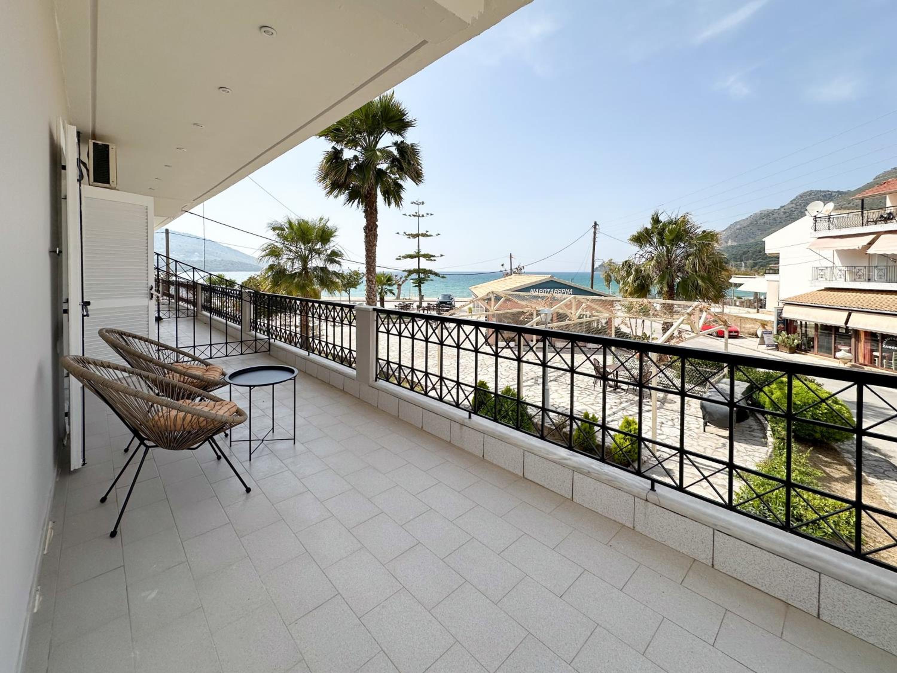 Blue Hug Apartments view 5