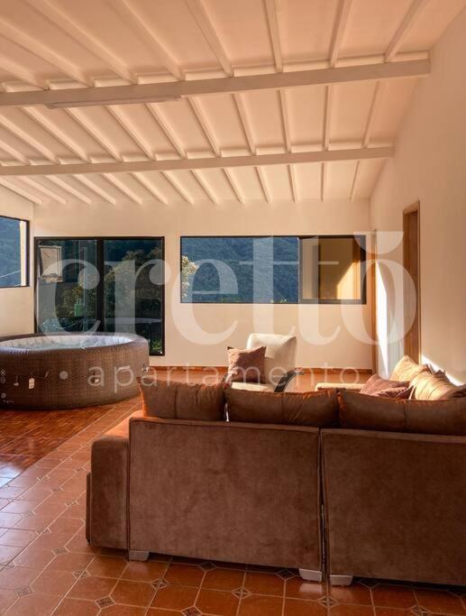 Cretto Apartamento-San Jerónimo.