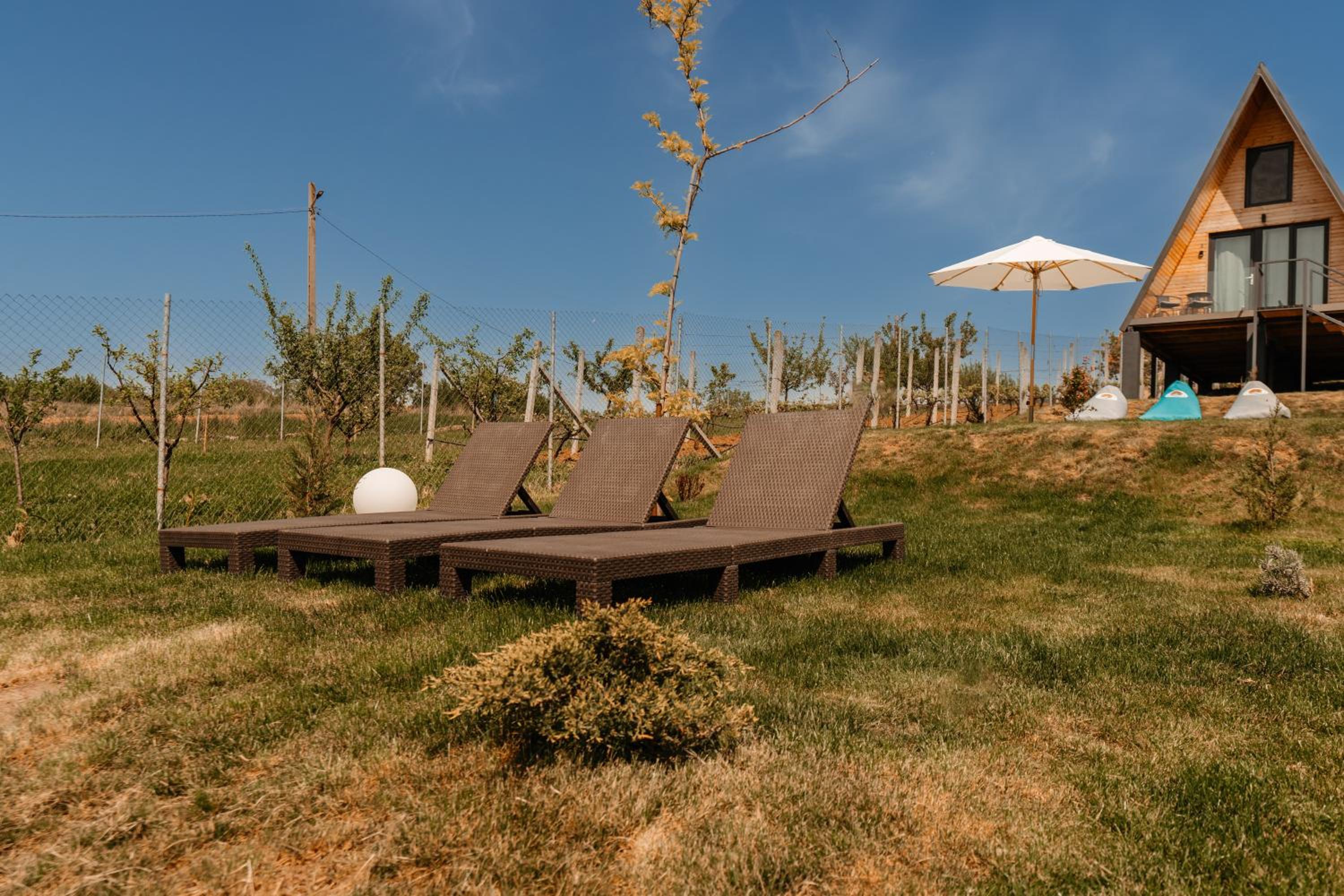 CAVO VILLAGE- Cabins Rental Băile 1 Mai