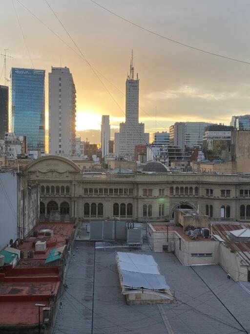 A cuadras del Obelisco y metros de Galerías Pacífico
