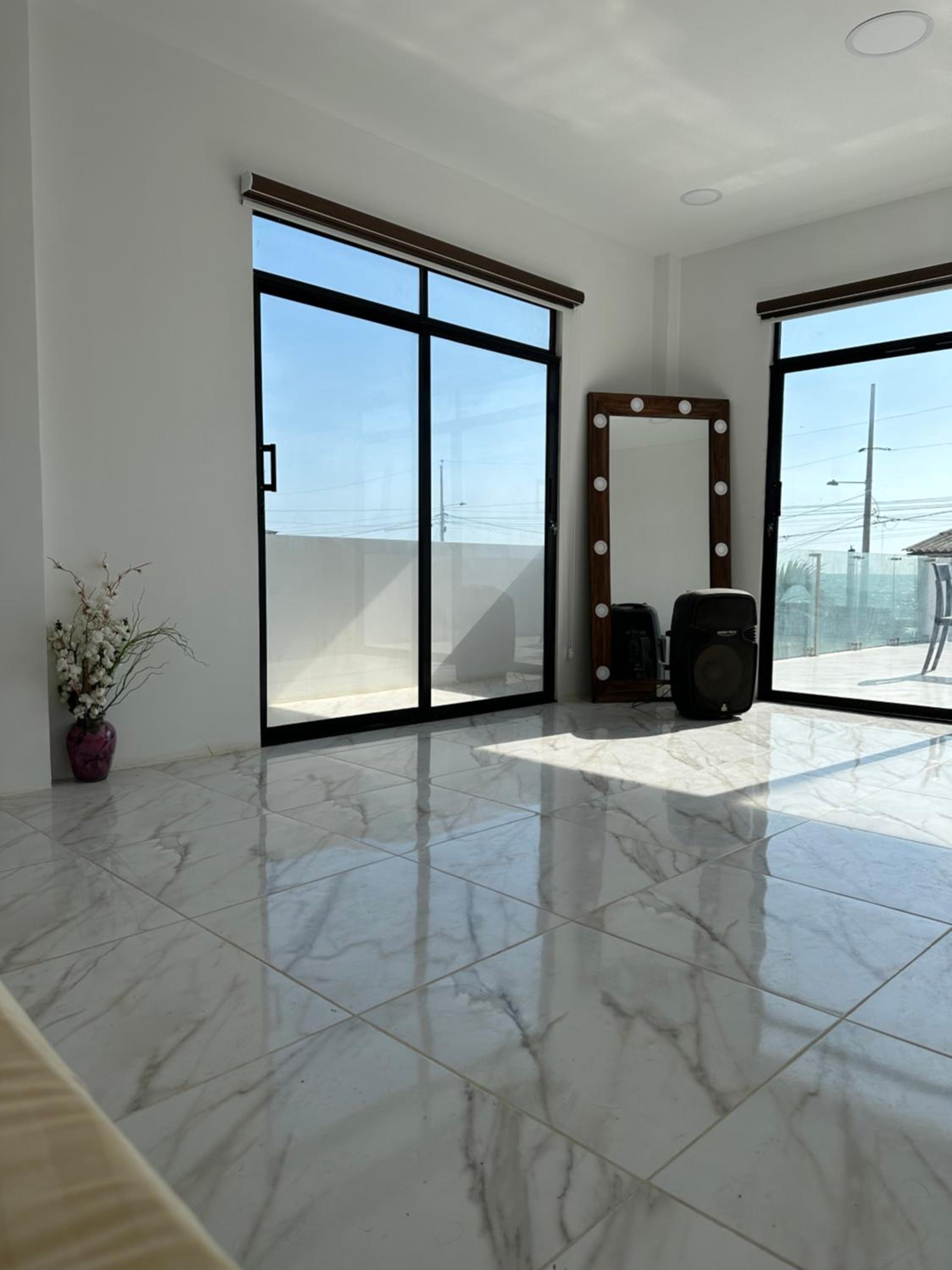 Villasrock2022 view 3