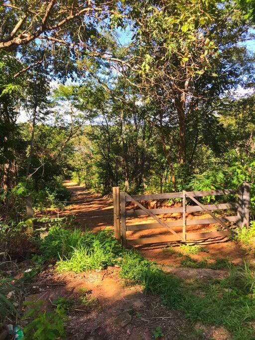 Rancho Divino Espírito Santo- Beira Lago Corumbá IV