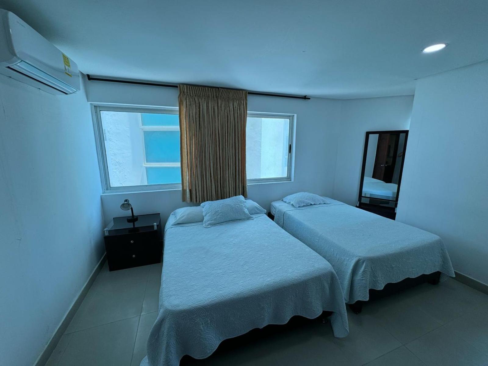 Apartamento en Laguito Ed Torres del Lago 604 ICDI