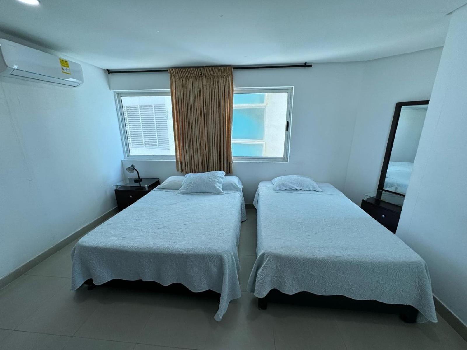 Apartamento en Laguito Ed Torres del Lago 604 ICDI