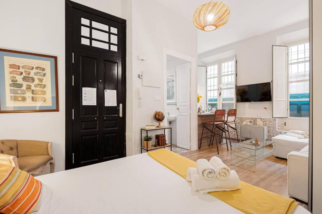 San Telmo 10 by Pineapple Homes