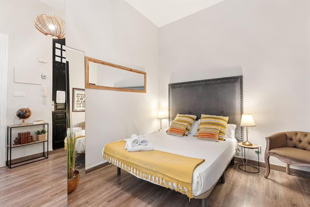 San Telmo 10 by Pineapple Homes