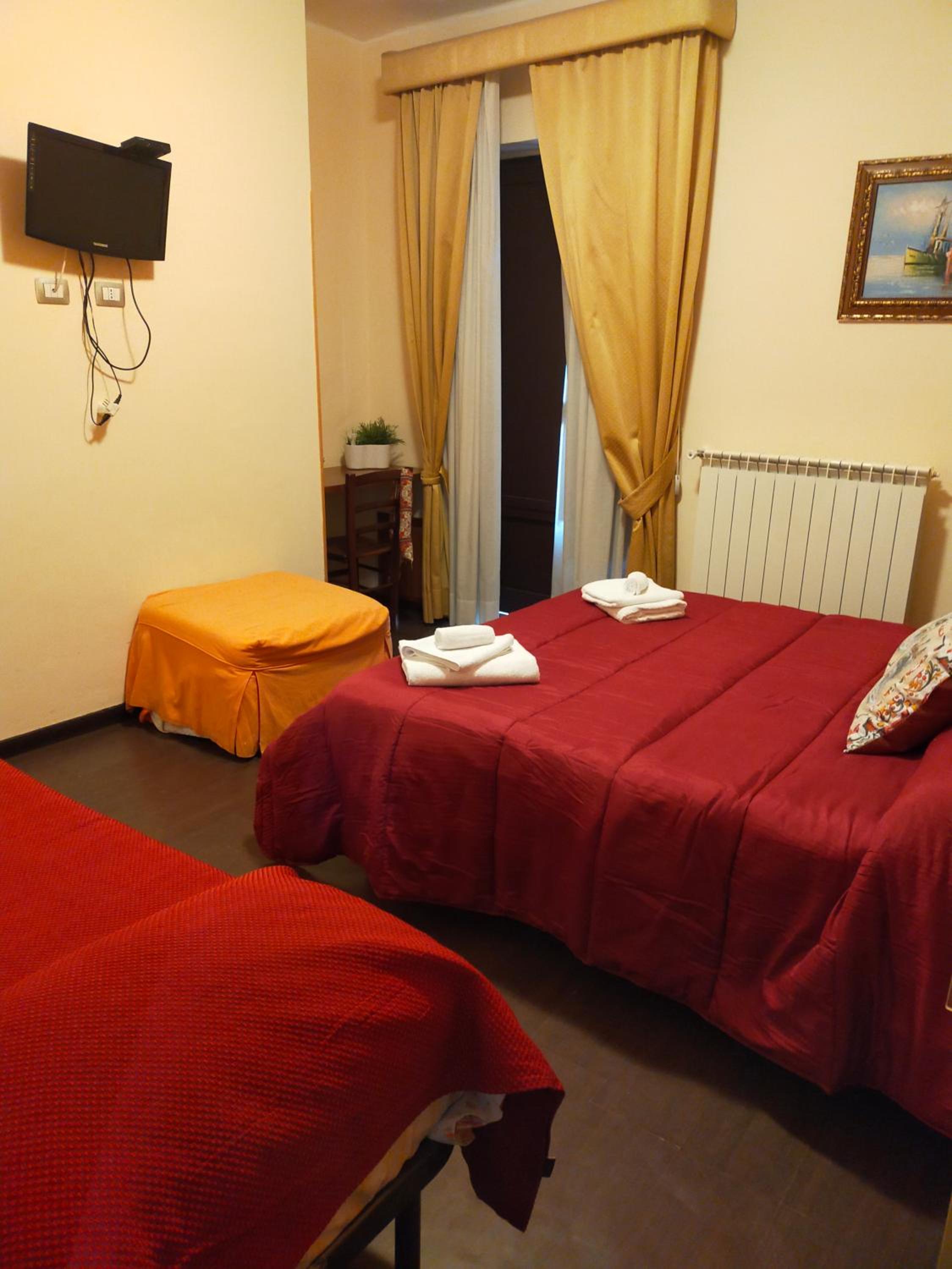 Bed & Breakfast Hostel H24