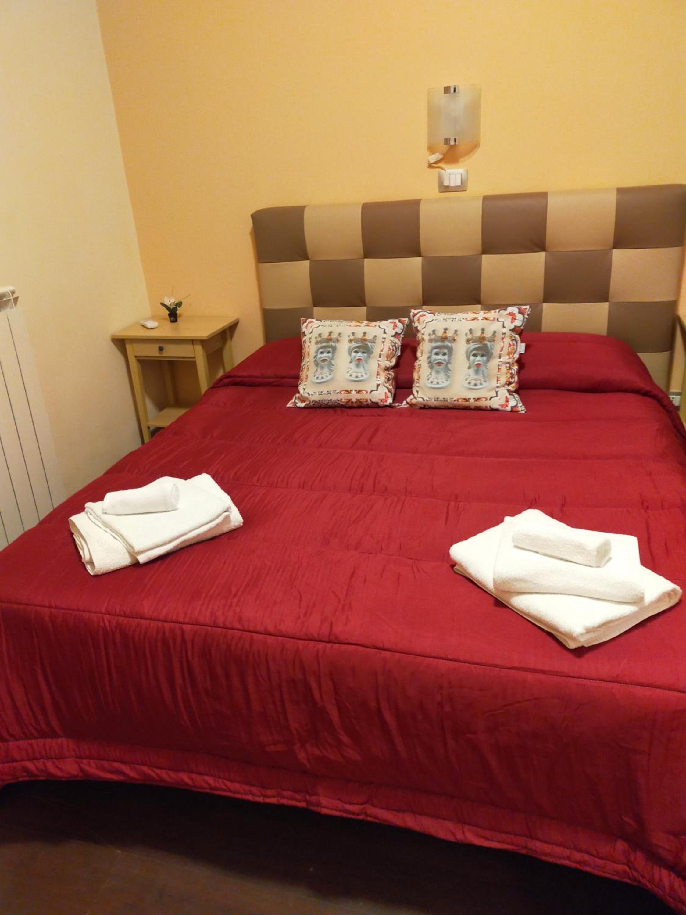 Bed & Breakfast Hostel H24