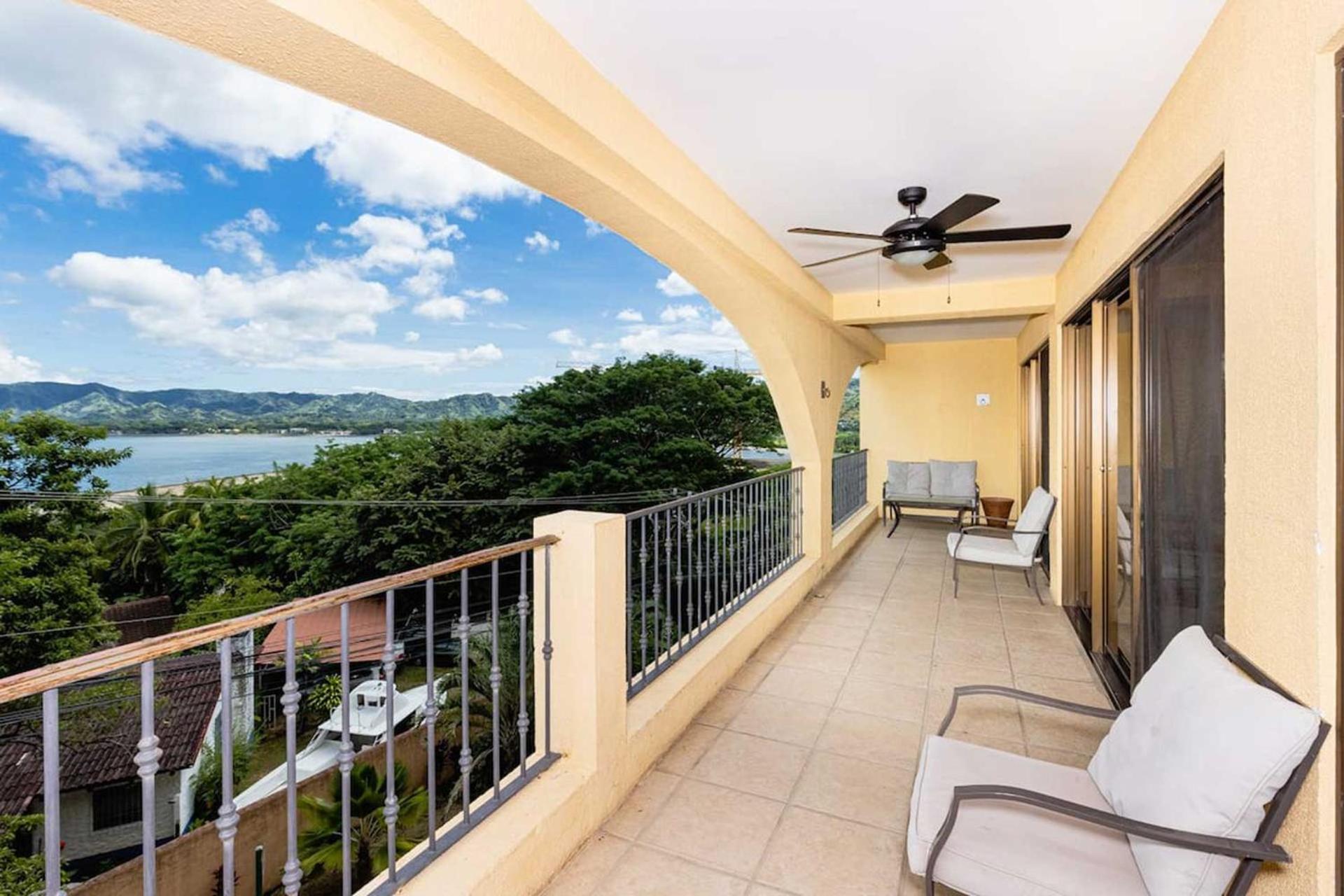 Newly remodeled unit in Flamingo with sweeping ocean views from big terrace