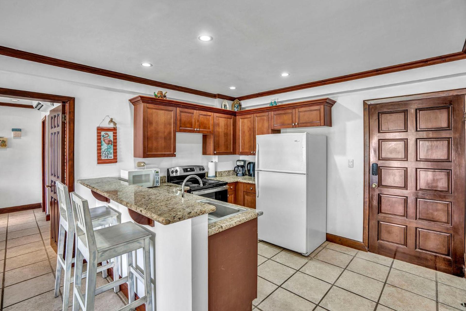 Newly remodeled unit in Flamingo with sweeping ocean views from big terrace