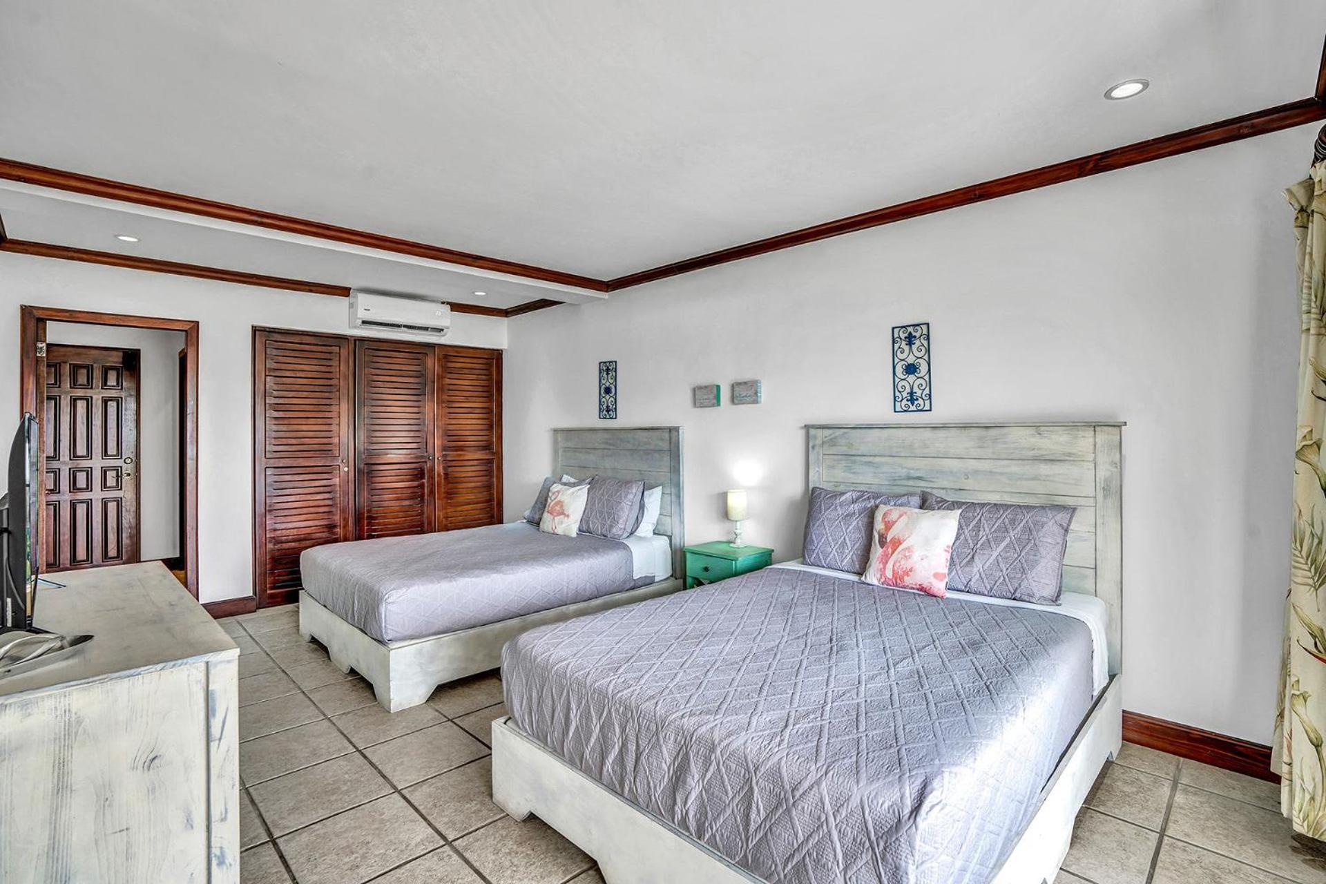 Newly remodeled unit in Flamingo with sweeping ocean views from big terrace