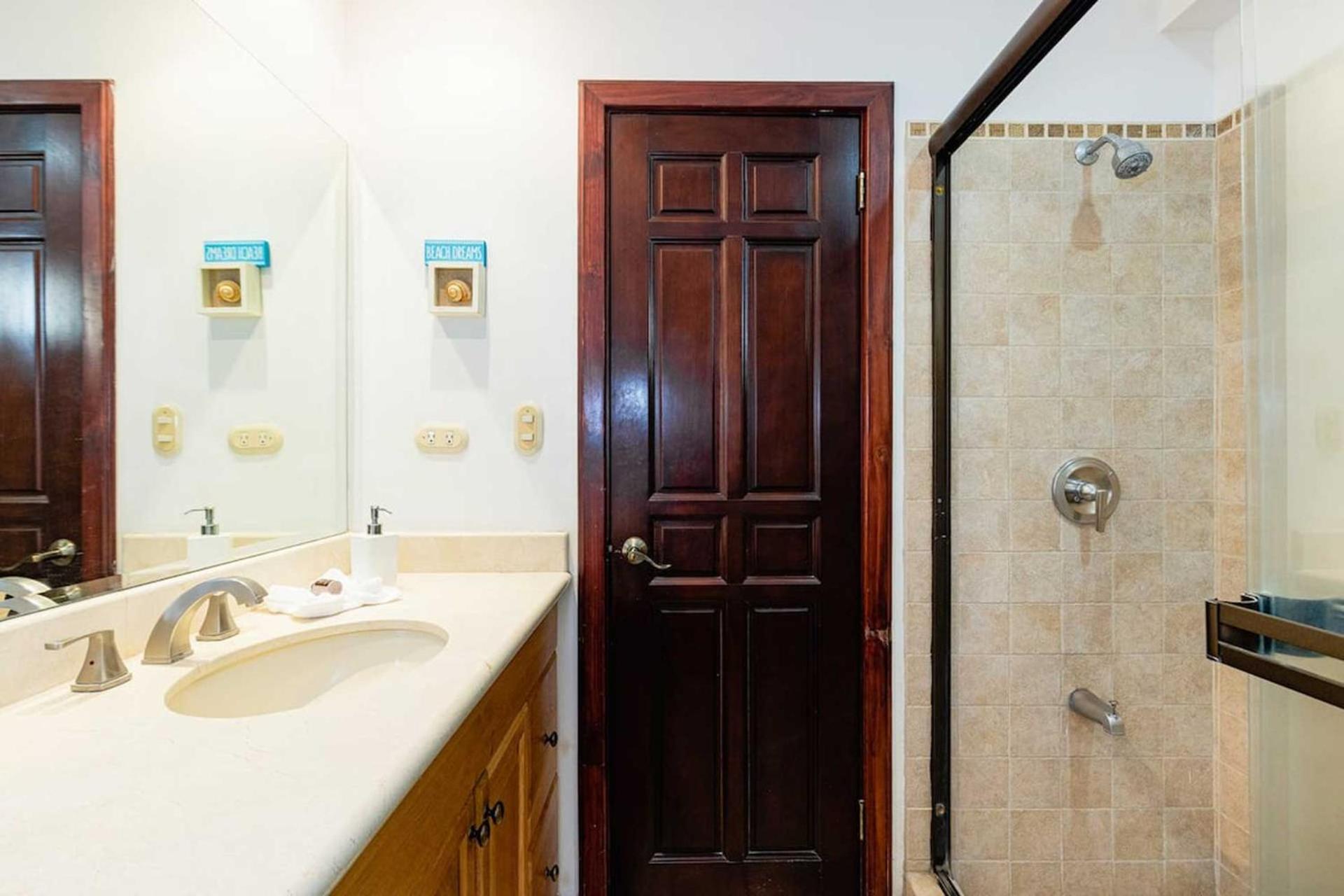 Newly remodeled unit in Flamingo with sweeping ocean views from big terrace