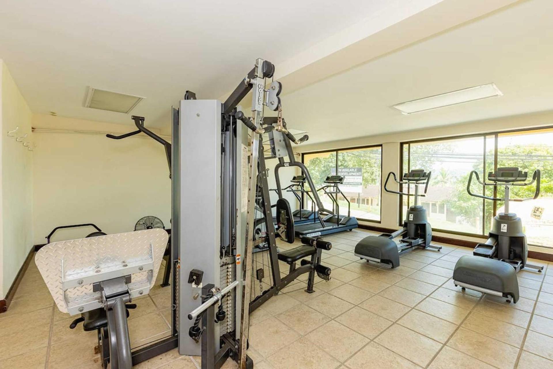 Newly remodeled unit in Flamingo with sweeping ocean views from big terrace