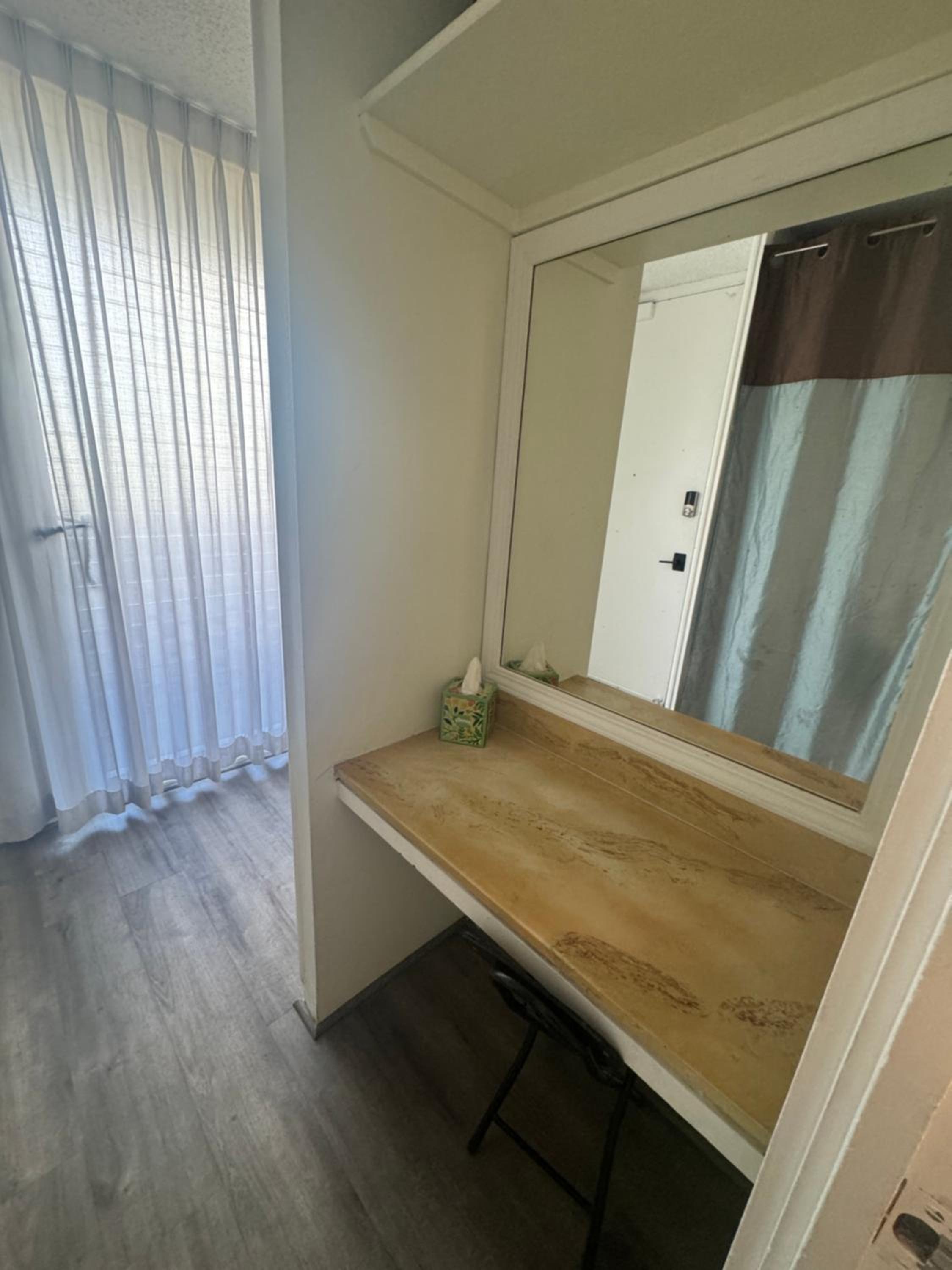 Tropical Studios at Marine Surf Waikiki - FREE PARKING - BEST LOCATION - FULL KITCHEN - SWIMMING POOL 照片第 183 張,共 263 張