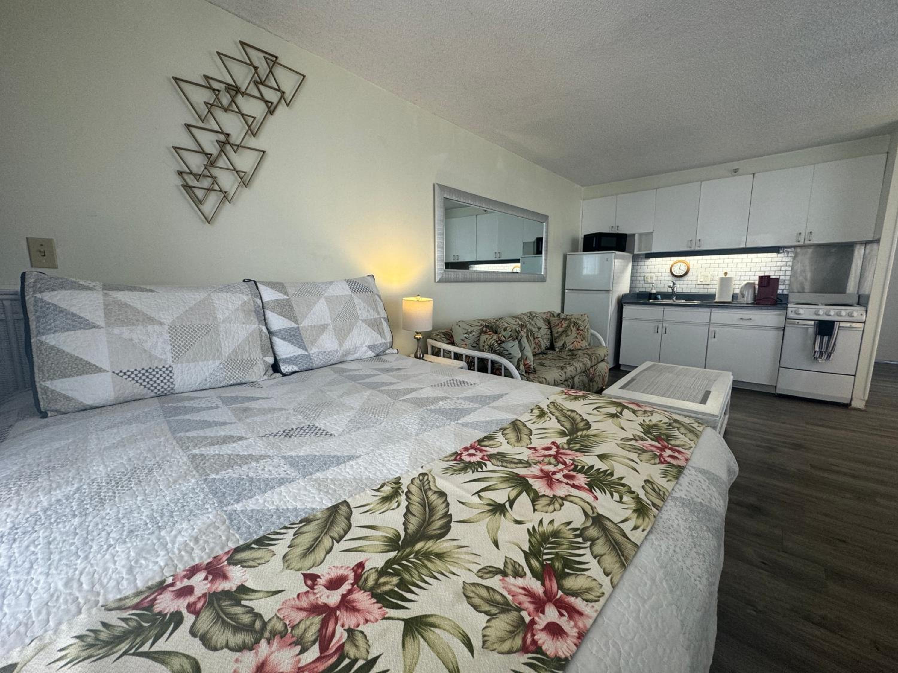 Tropical Studios at Marine Surf Waikiki - FREE PARKING - BEST LOCATION - FULL KITCHEN - SWIMMING POOL 照片第 201 張,共 263 張