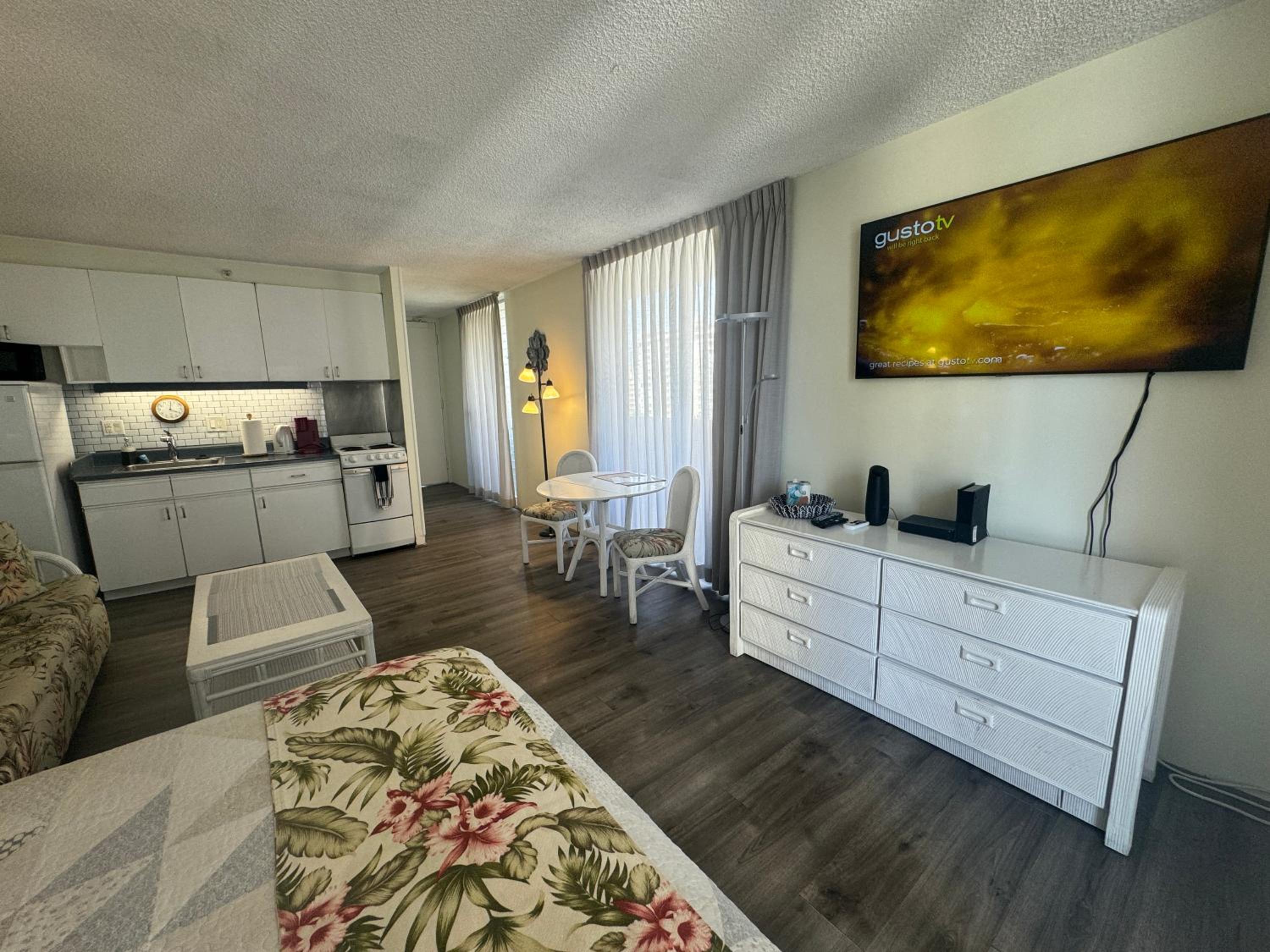 Tropical Studios at Marine Surf Waikiki - FREE PARKING - BEST LOCATION - FULL KITCHEN - SWIMMING POOL 照片第 85 張,共 263 張