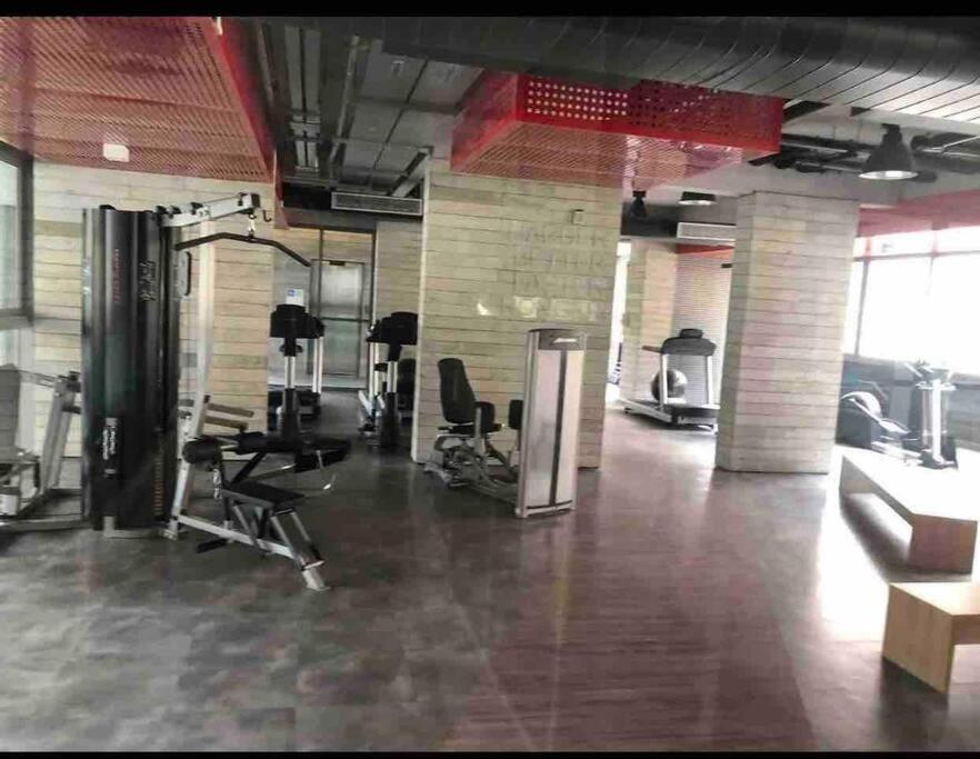 Studio moderno e aconchegante