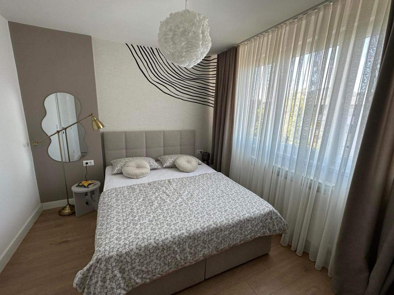 Apartman Avanti - blizina centra,besplatan parking i balkon
