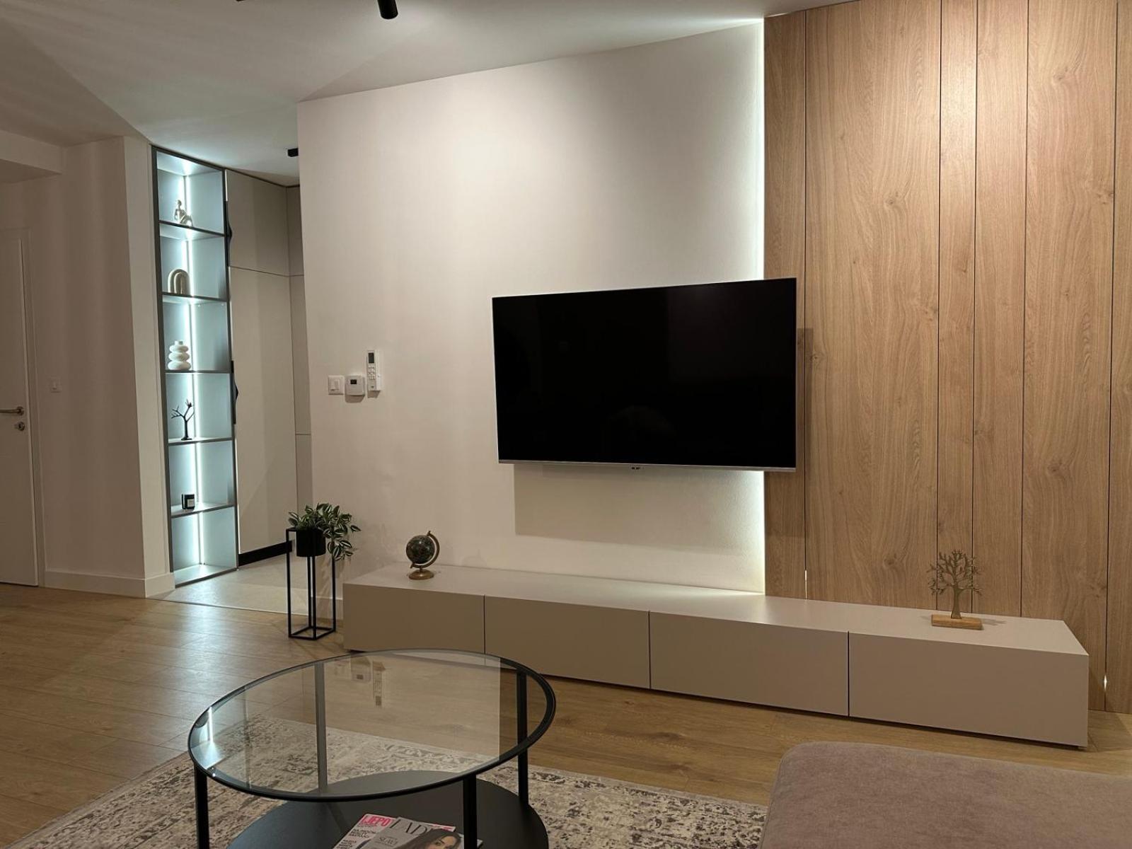 Apartman Avanti - blizina centra,besplatan parking i balkon