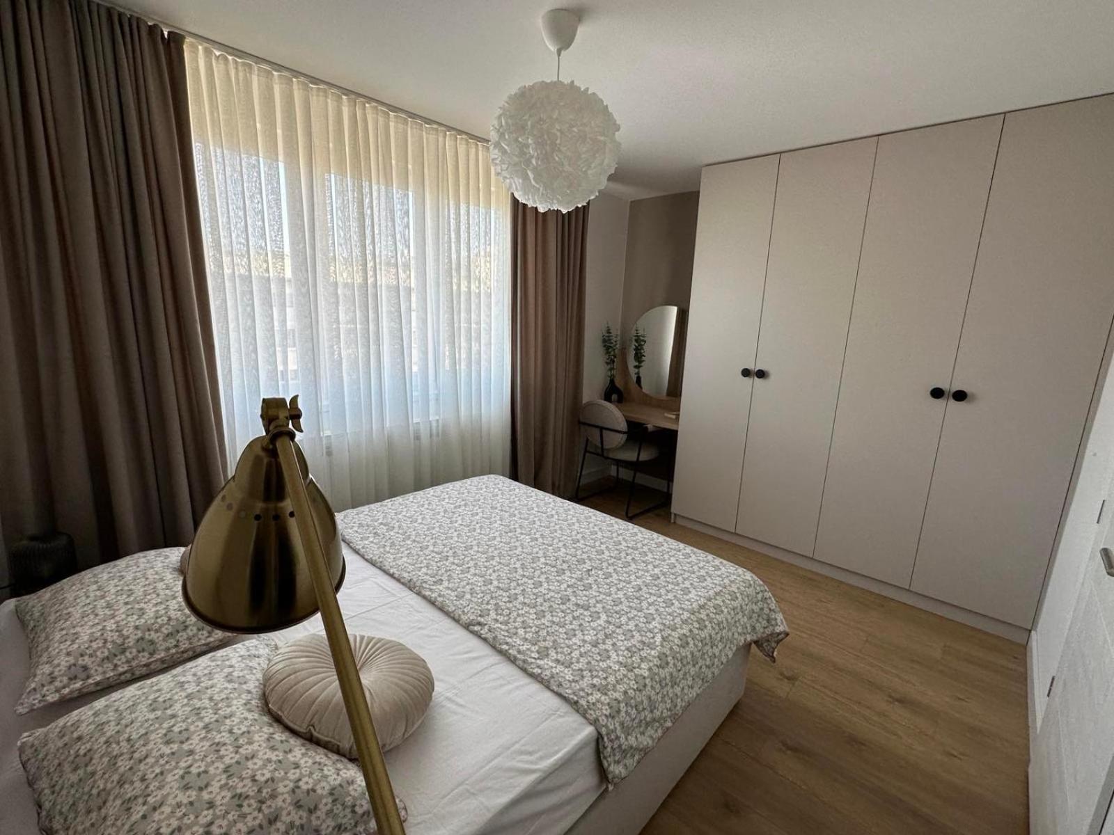 Apartman Avanti - blizina centra,besplatan parking i balkon