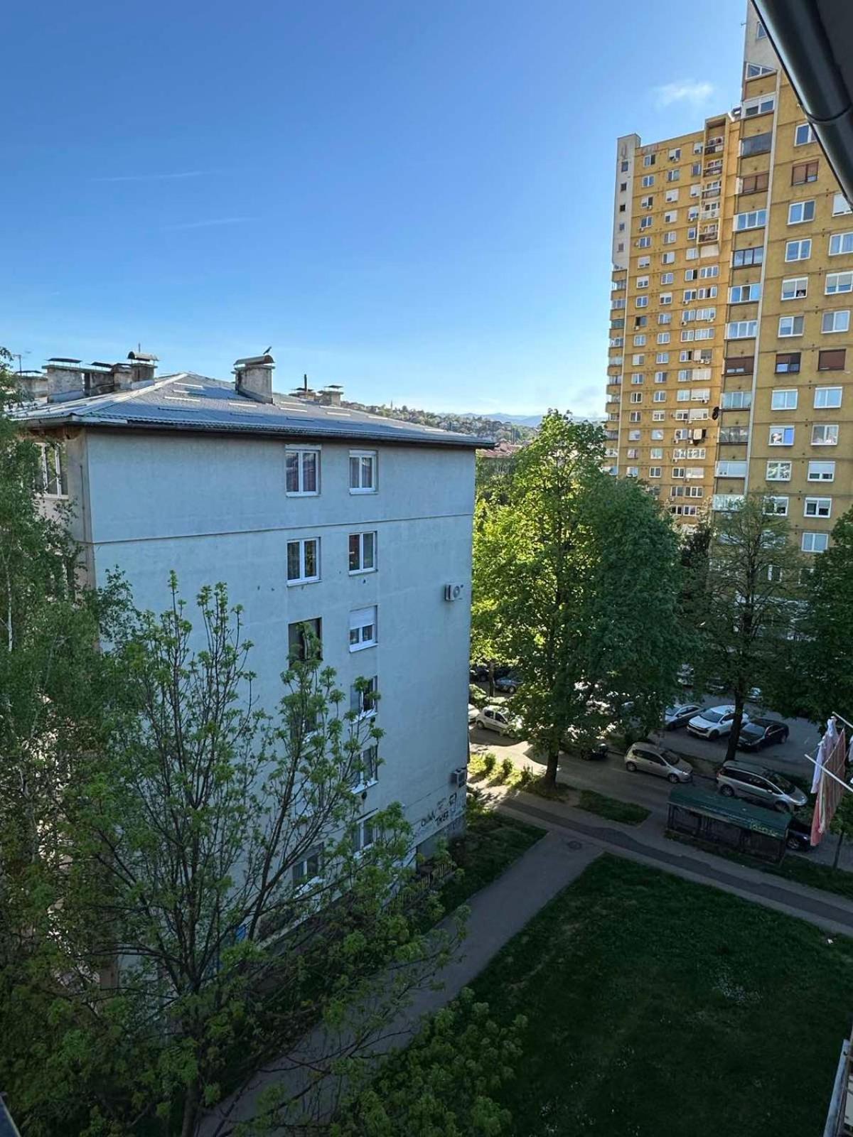 Apartman Avanti - blizina centra,besplatan parking i balkon