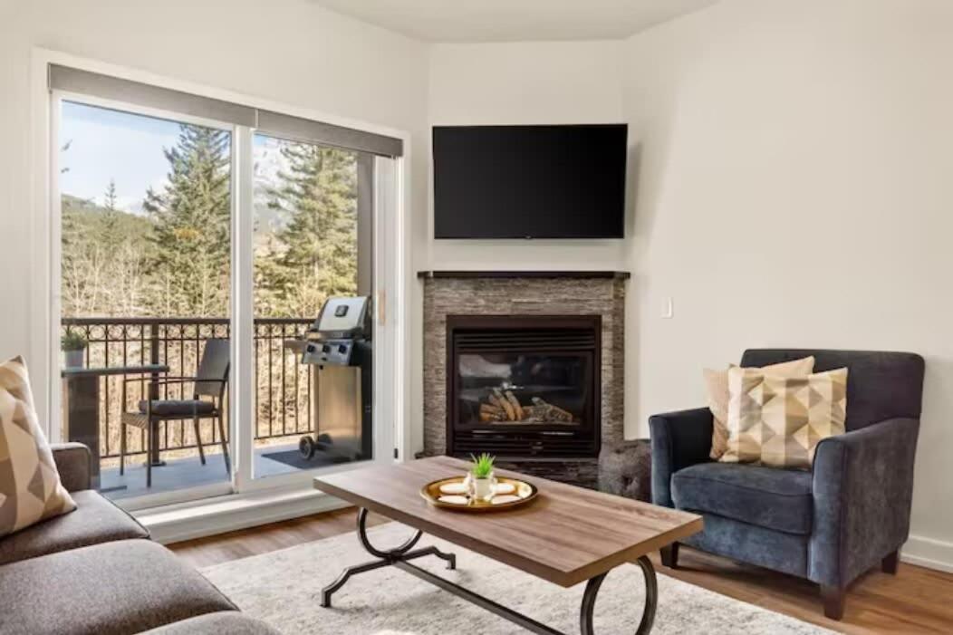 Mt Lady MacDonald Suite @ Grande Rockies