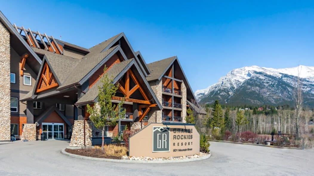 Mt Lady MacDonald Suite @ Grande Rockies