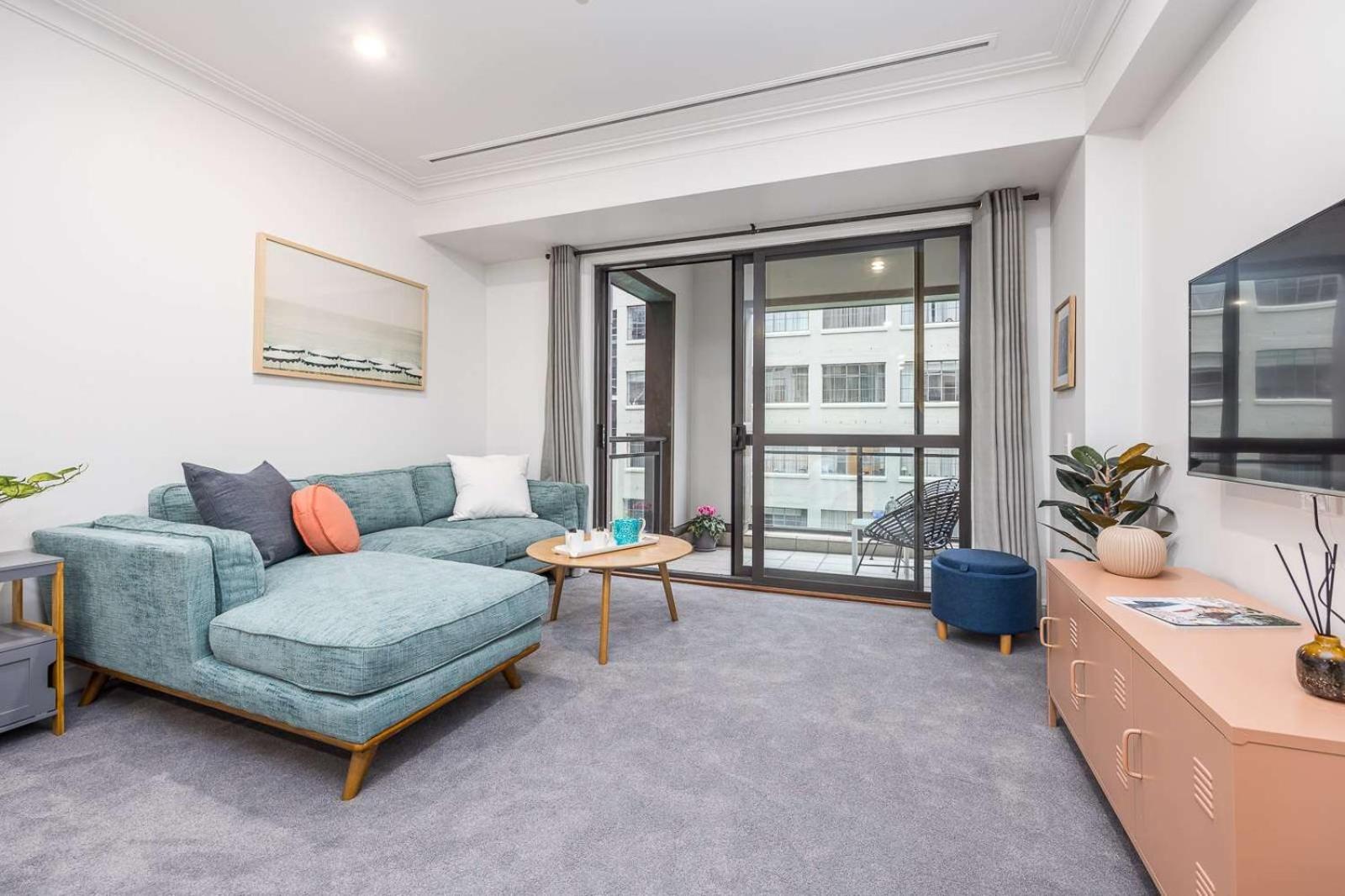 Studio Escape with Pool, Gym & Free Parking in CBD view 2