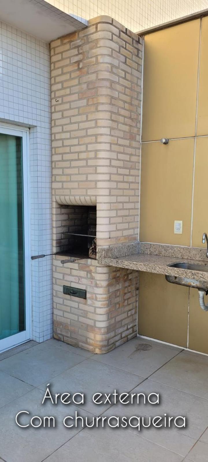 Cobertura Duplex na Praia do Forte com Piscina Privativa, Churrasqueira, 2 Vagas, Melhor Trecho