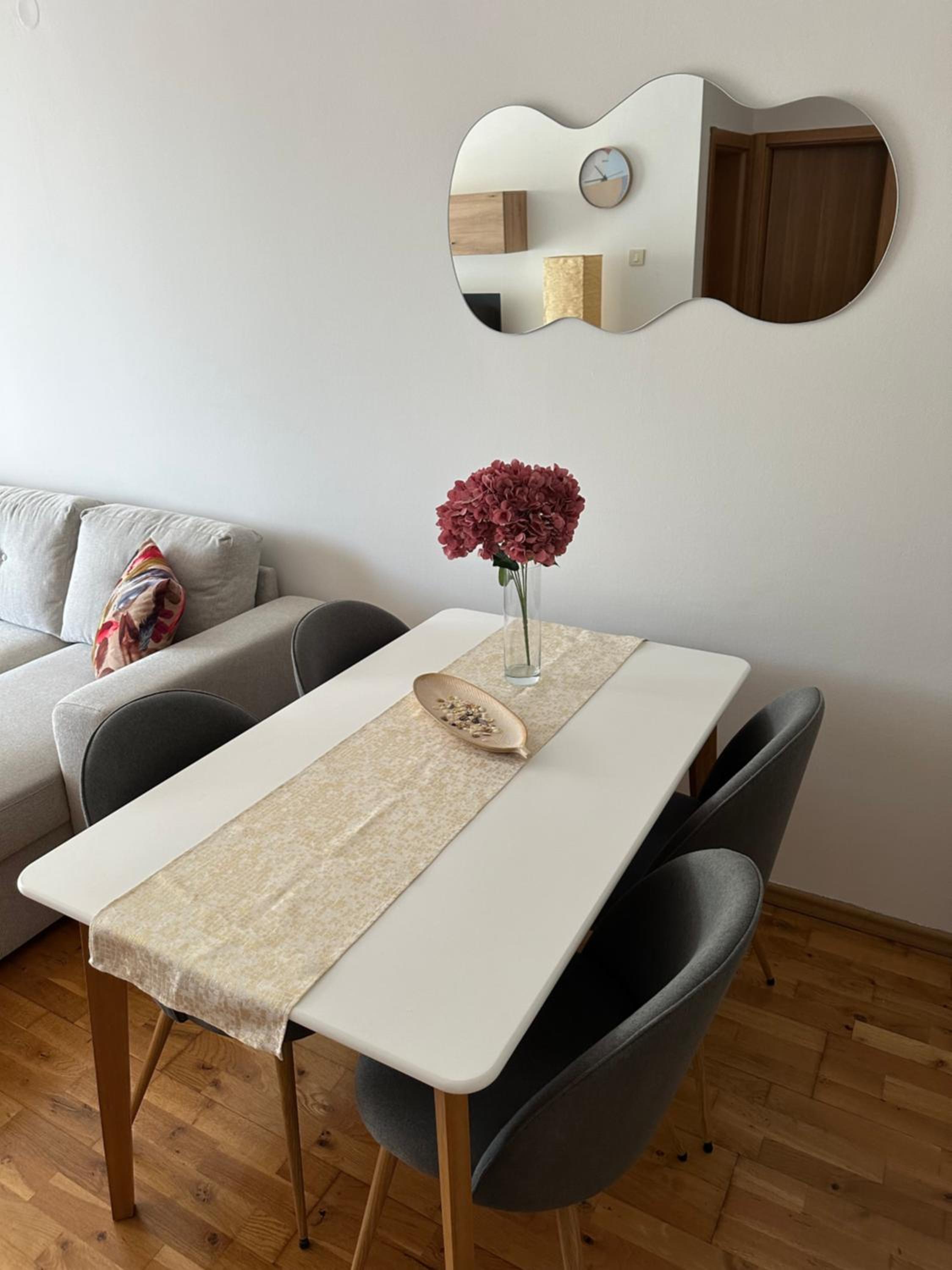 Blue Horizon Apartment Lena view 5