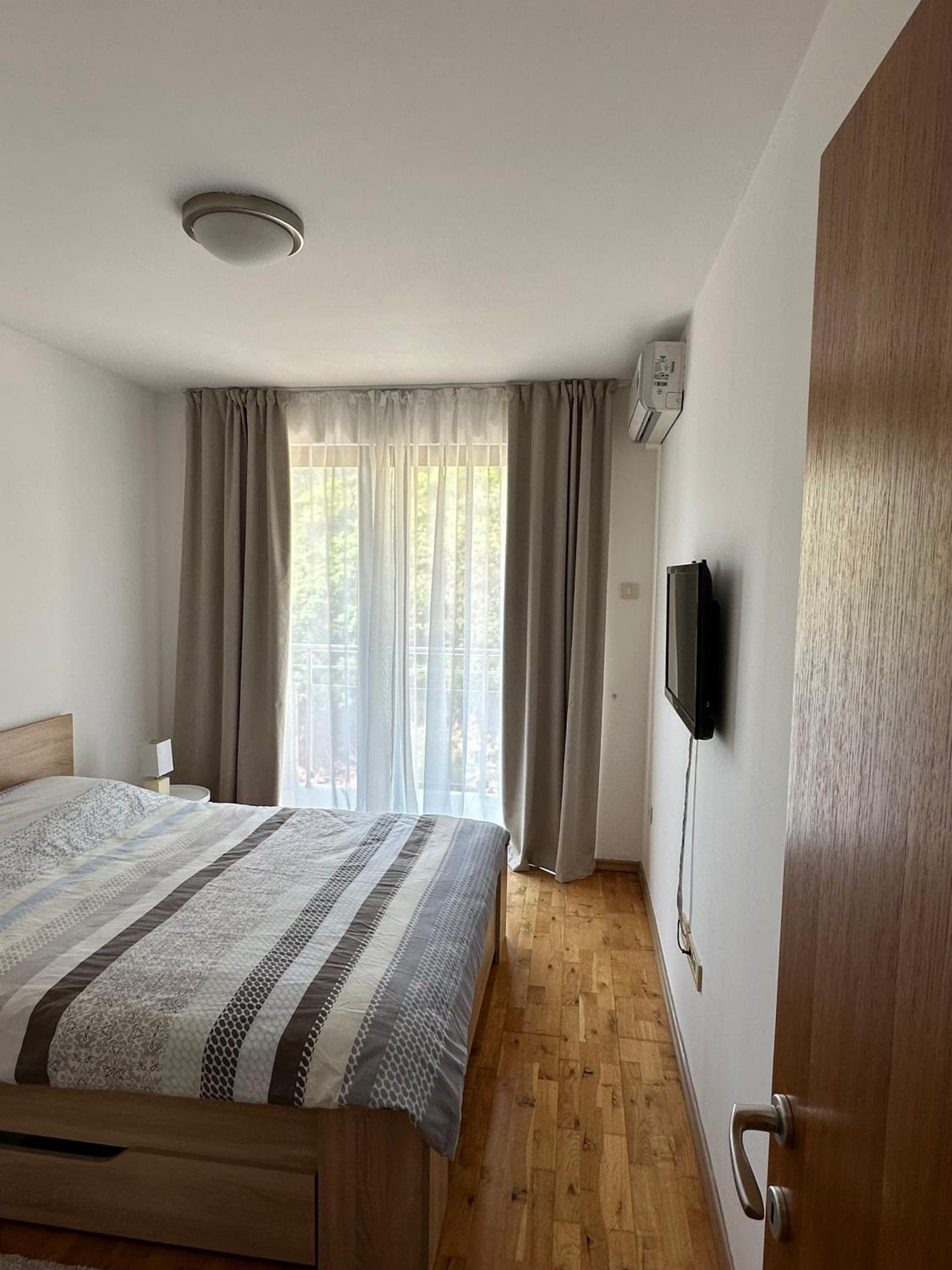 Blue Horizon Apartment Lena view 4