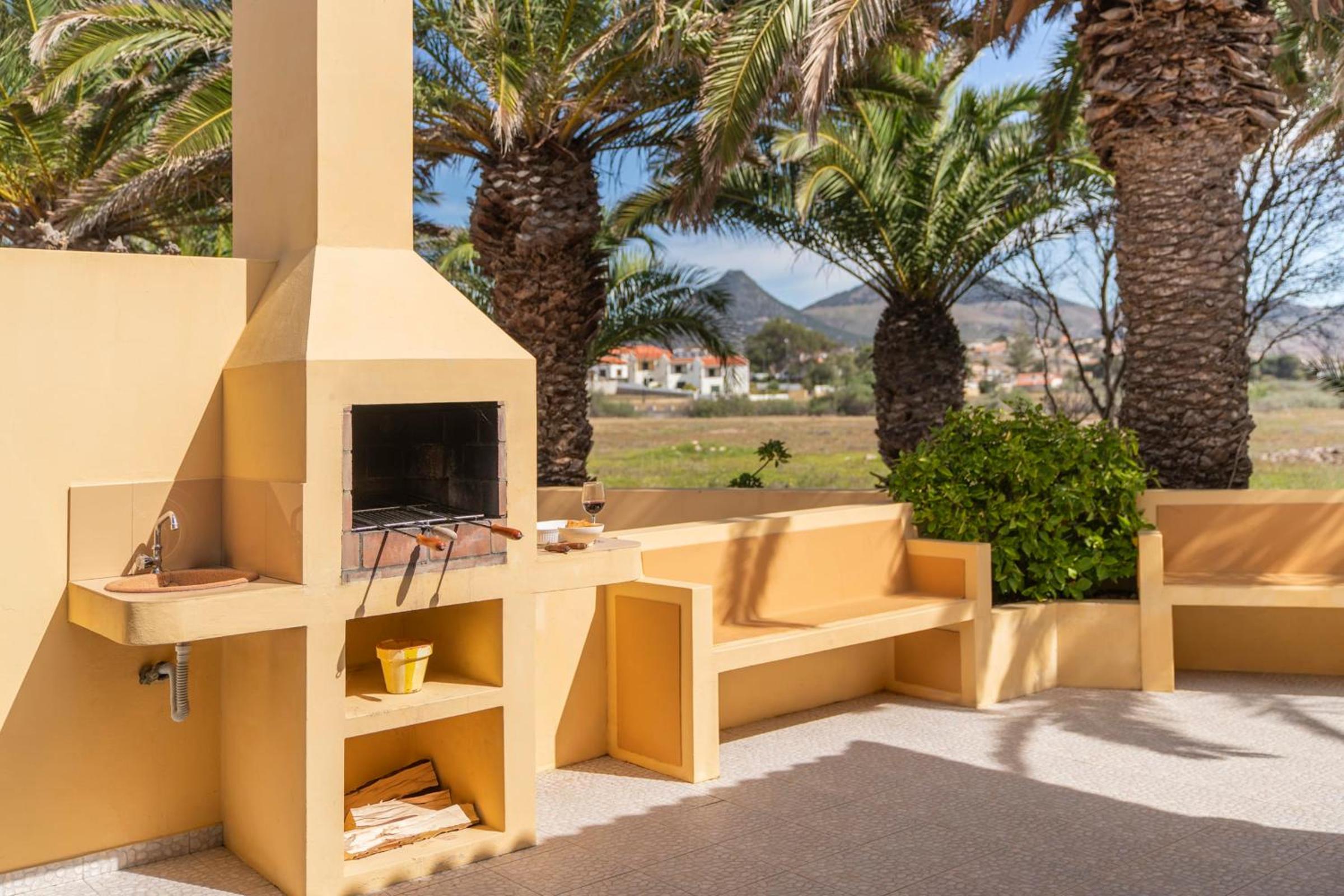 Casa do Ribeiro Salgado by An Island Apart view 4