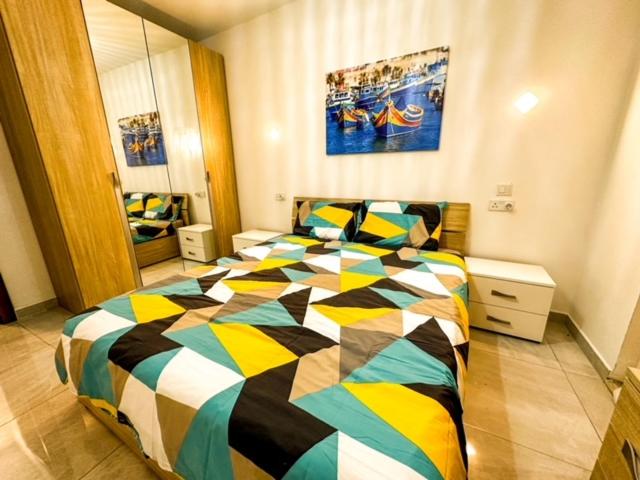 Sliema Jacuzzi Flat view 4