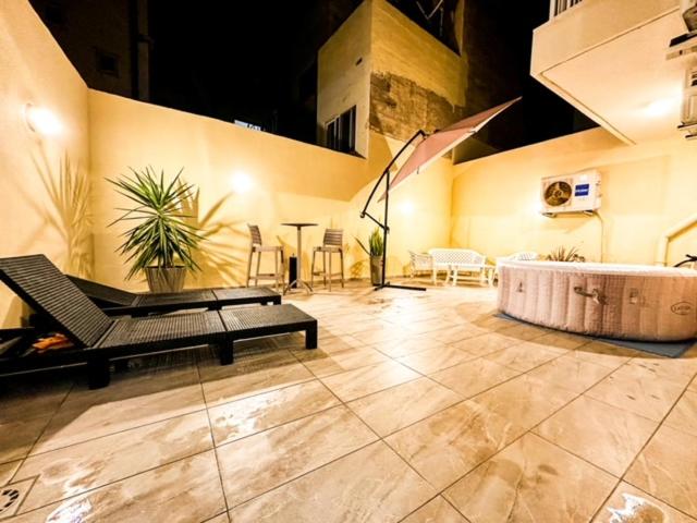 Sliema Jacuzzi Flat view 3