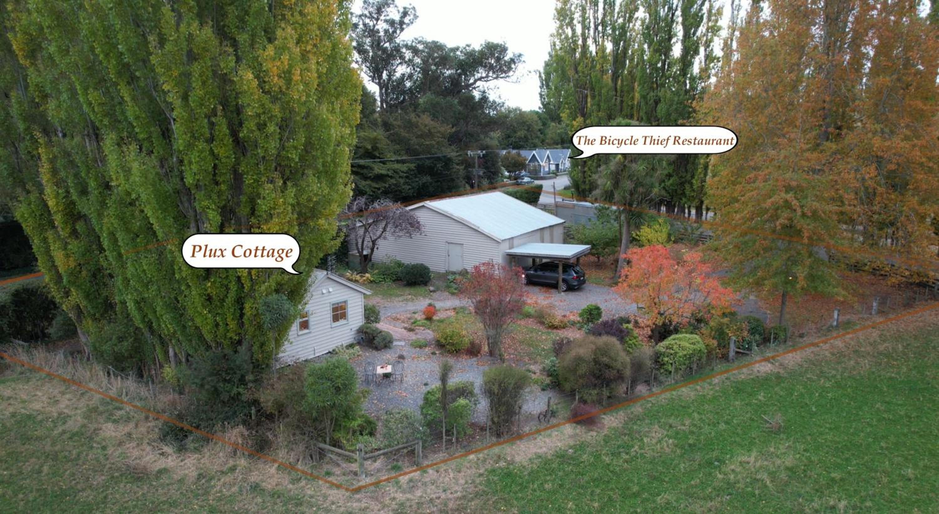 City Break Cottage for couples 27 mins CHC Airport view 4