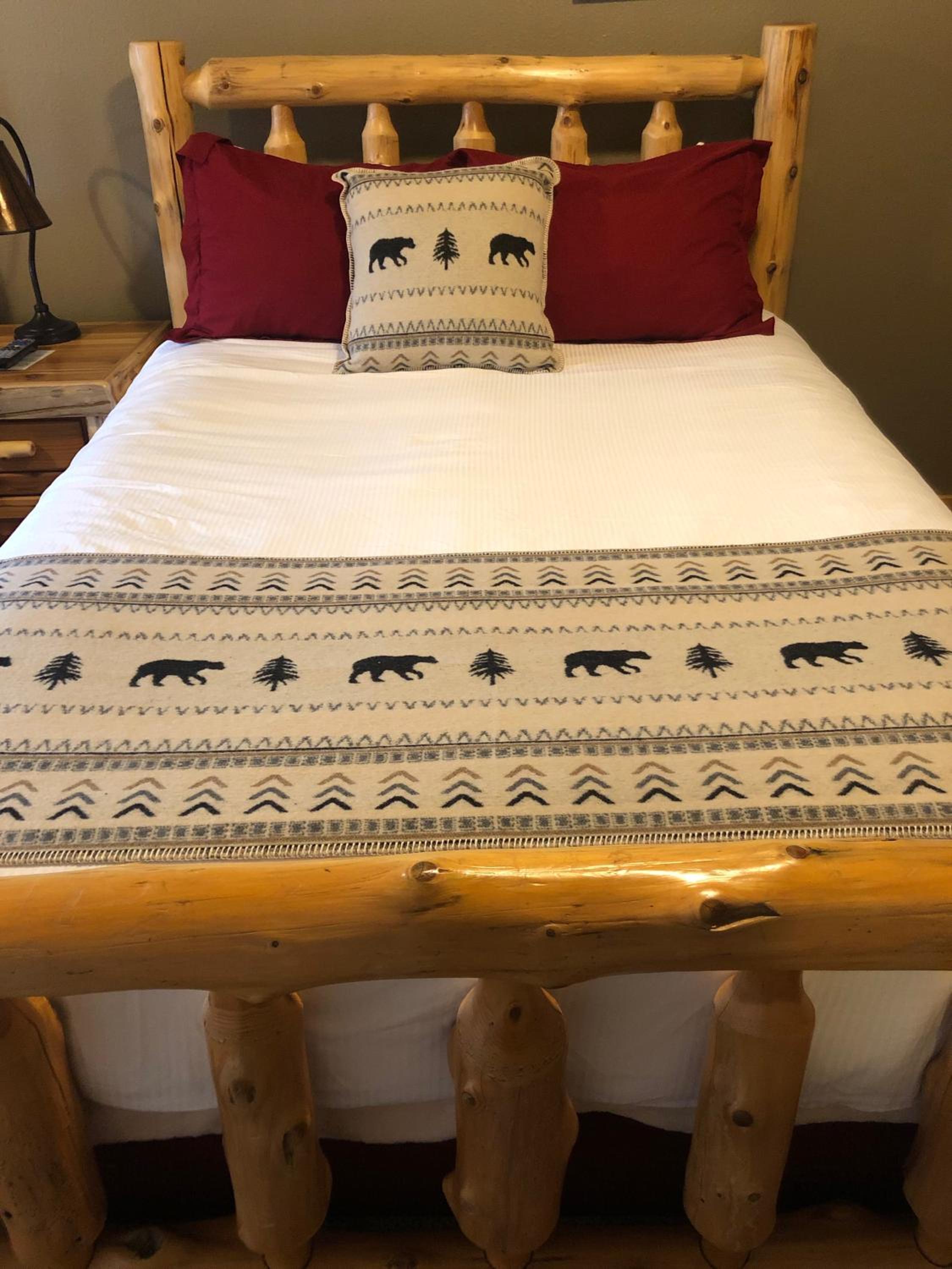 Summit Lake Lodge