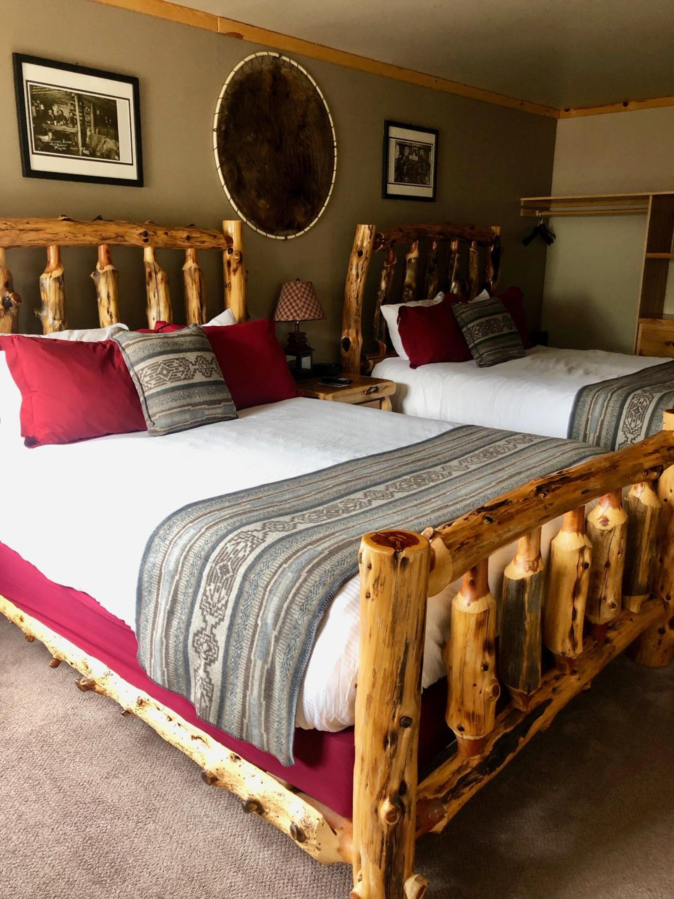 Summit Lake Lodge