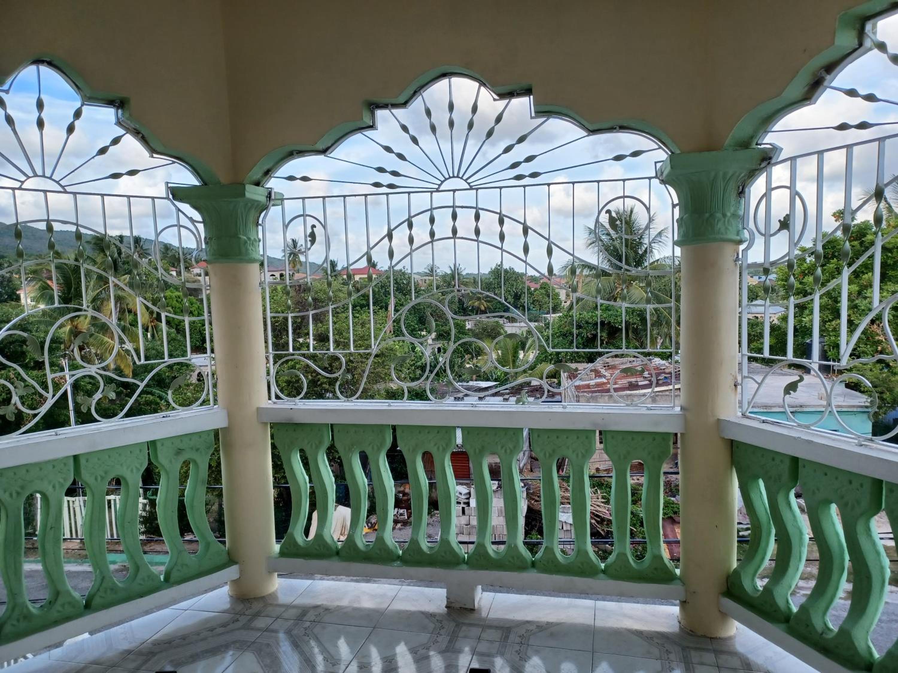 Guest Suite in Old Harbour