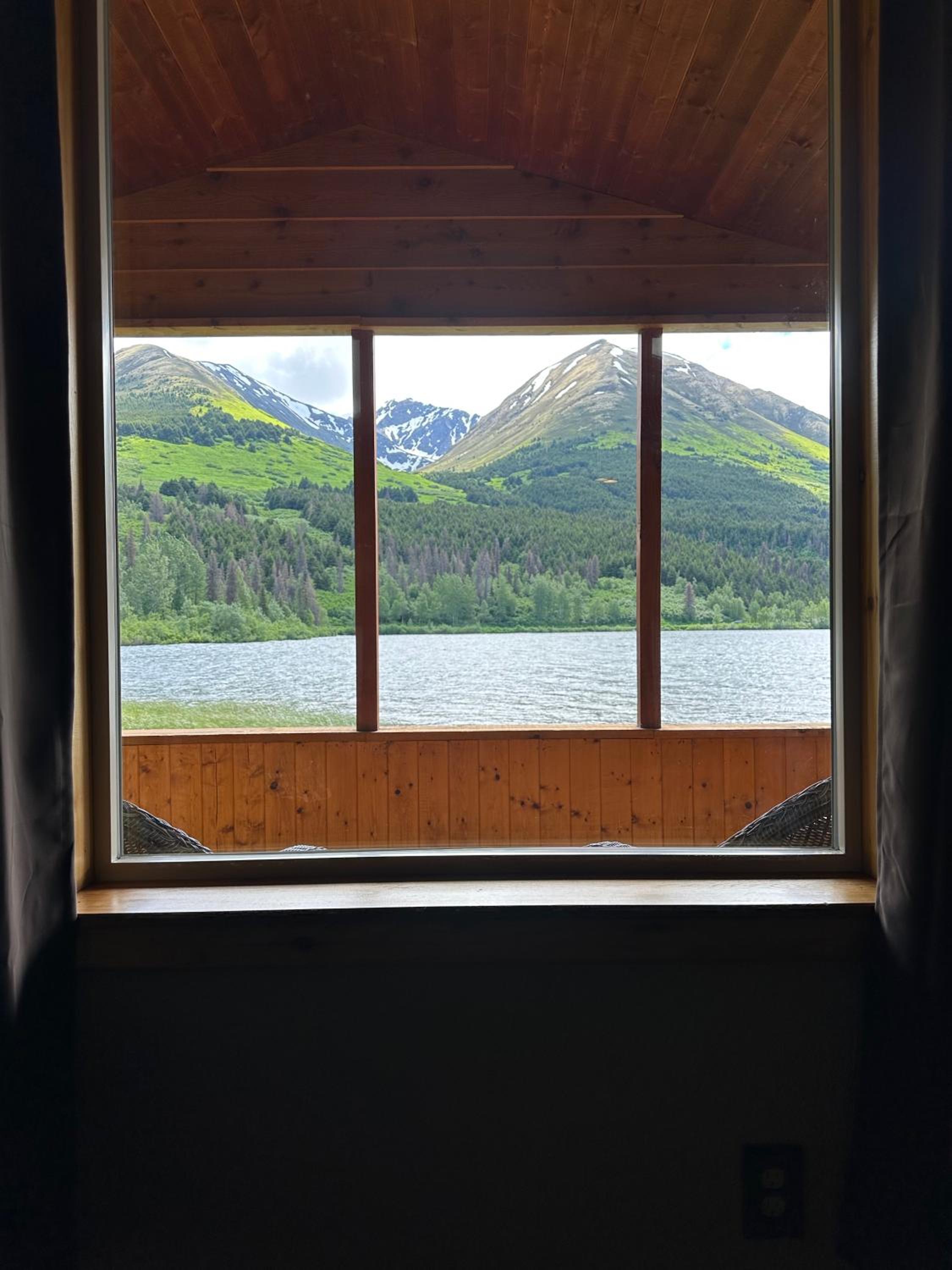 Summit Lake Lodge