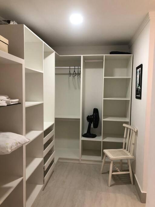 Porto Brasil resort, beira mar, casa com 4 suítes, piscinas