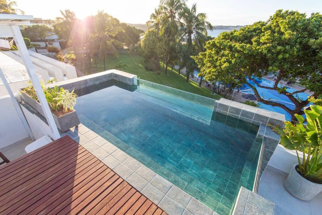 Porto Brasil resort, beira mar, casa com 4 suítes, piscinas