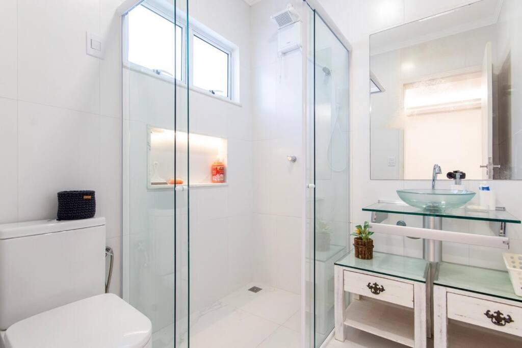 Porto Brasil resort, beira mar, casa com 4 suítes, piscinas