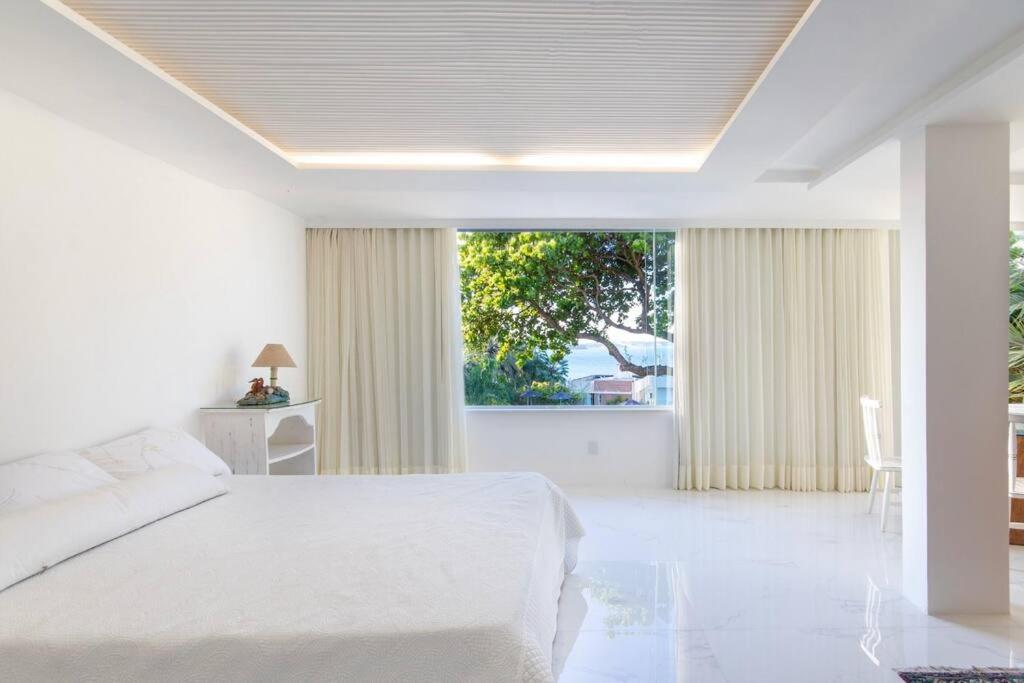 Porto Brasil resort, beira mar, casa com 4 suítes, piscinas