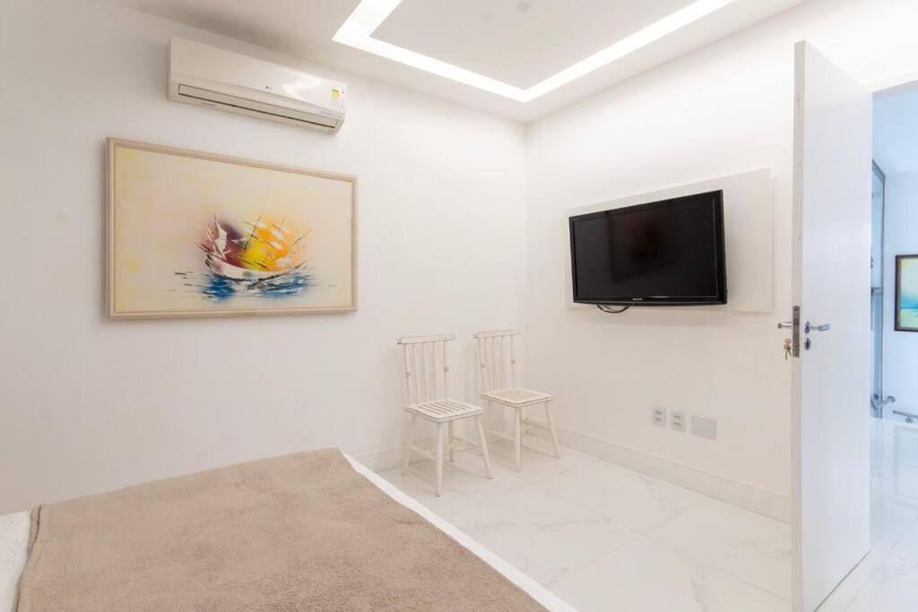 Porto Brasil resort, beira mar, casa com 4 suítes, piscinas