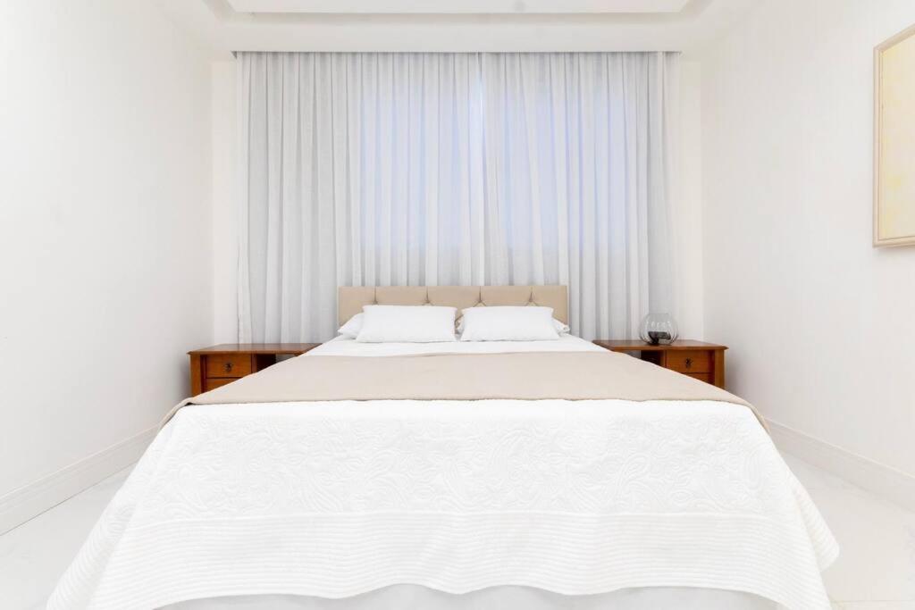 Porto Brasil resort, beira mar, casa com 4 suítes, piscinas