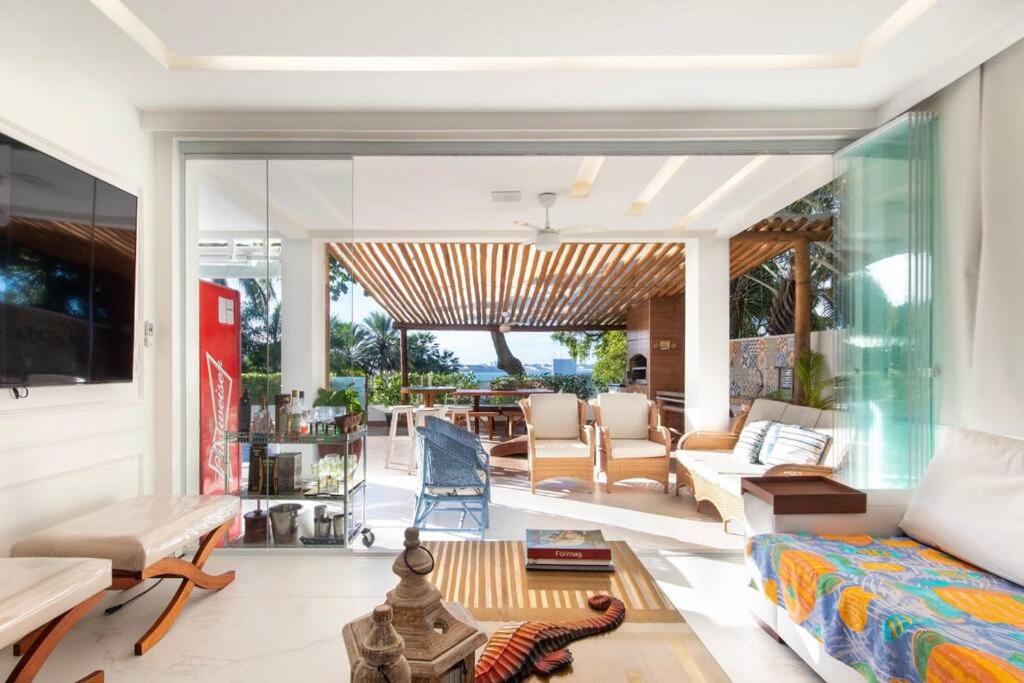 Porto Brasil resort, beira mar, casa com 4 suítes, piscinas